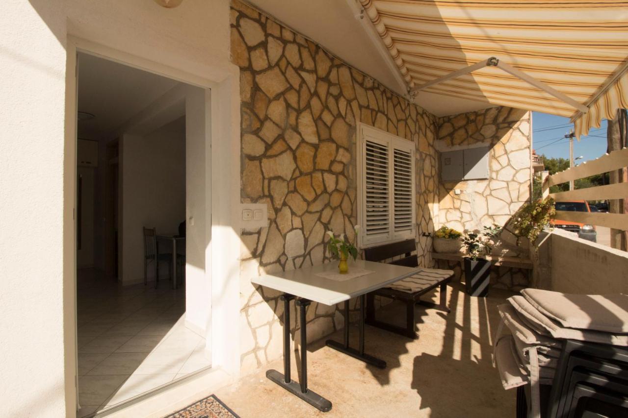 Apartmani Ana Juricev Vodice Extérieur photo