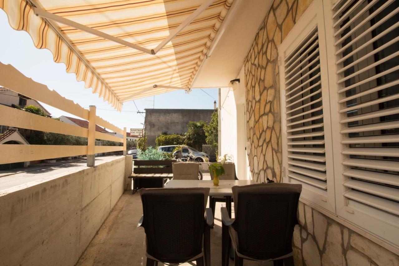 Apartmani Ana Juricev Vodice Extérieur photo