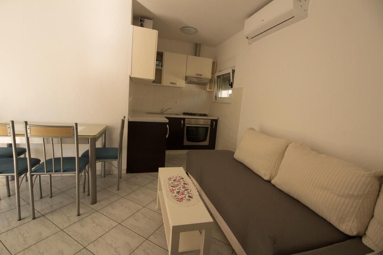 Apartmani Ana Juricev Vodice Extérieur photo