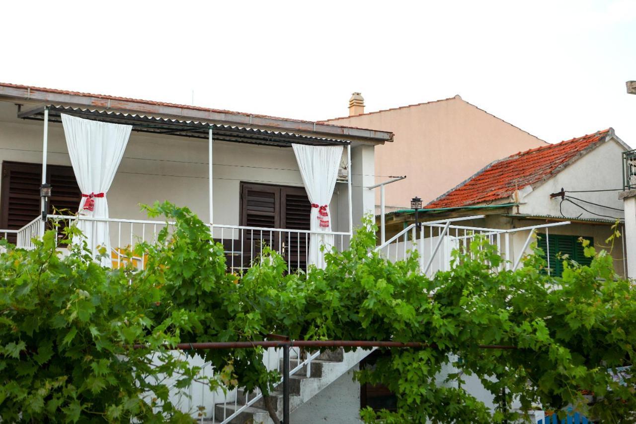 Apartmani Ana Juricev Vodice Extérieur photo