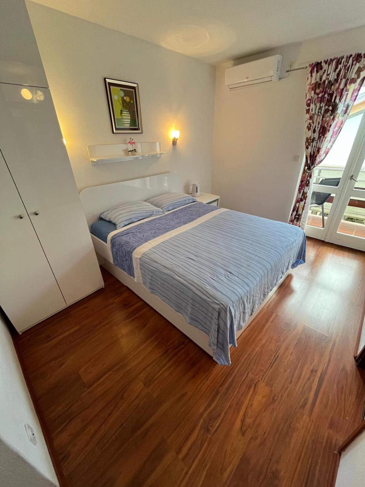 Apartmani Ana Juricev Vodice Extérieur photo