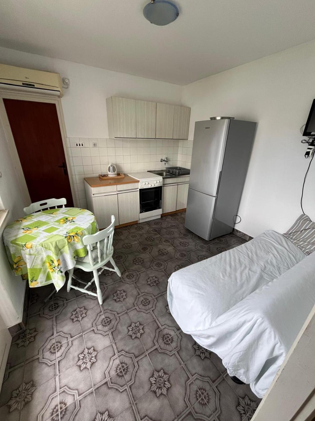 Apartmani Ana Juricev Vodice Extérieur photo