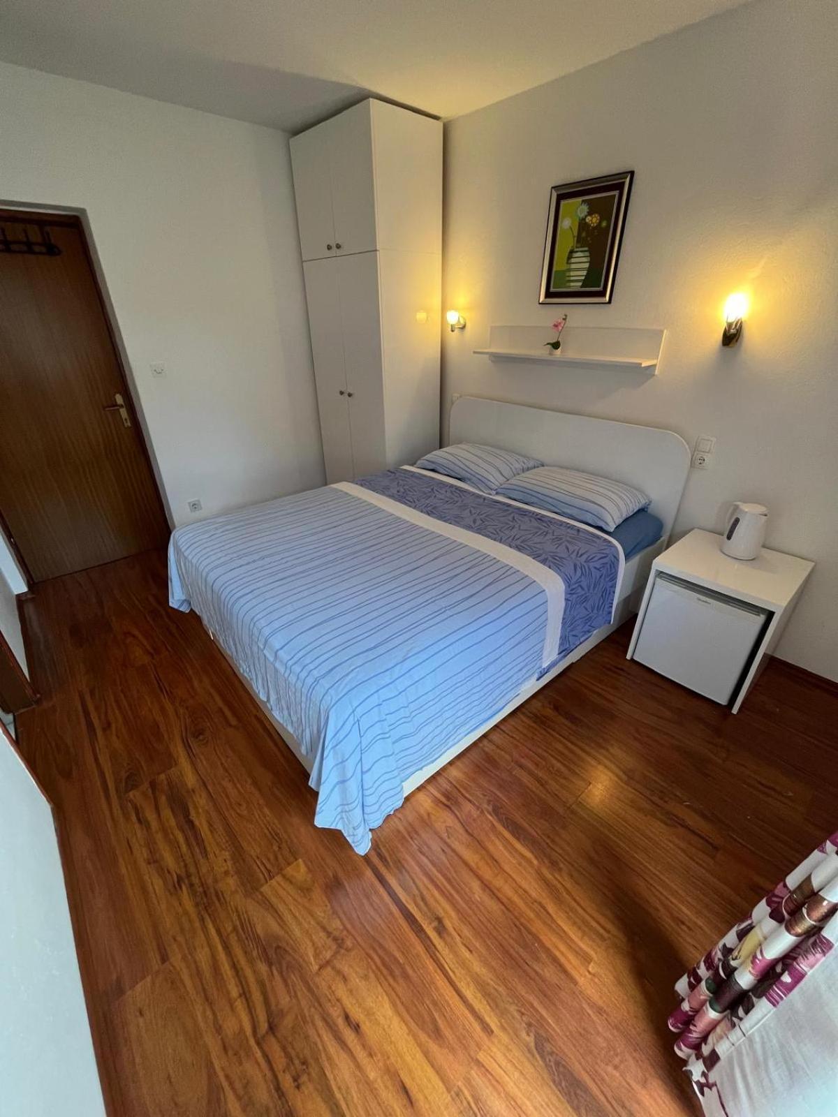 Apartmani Ana Juricev Vodice Extérieur photo