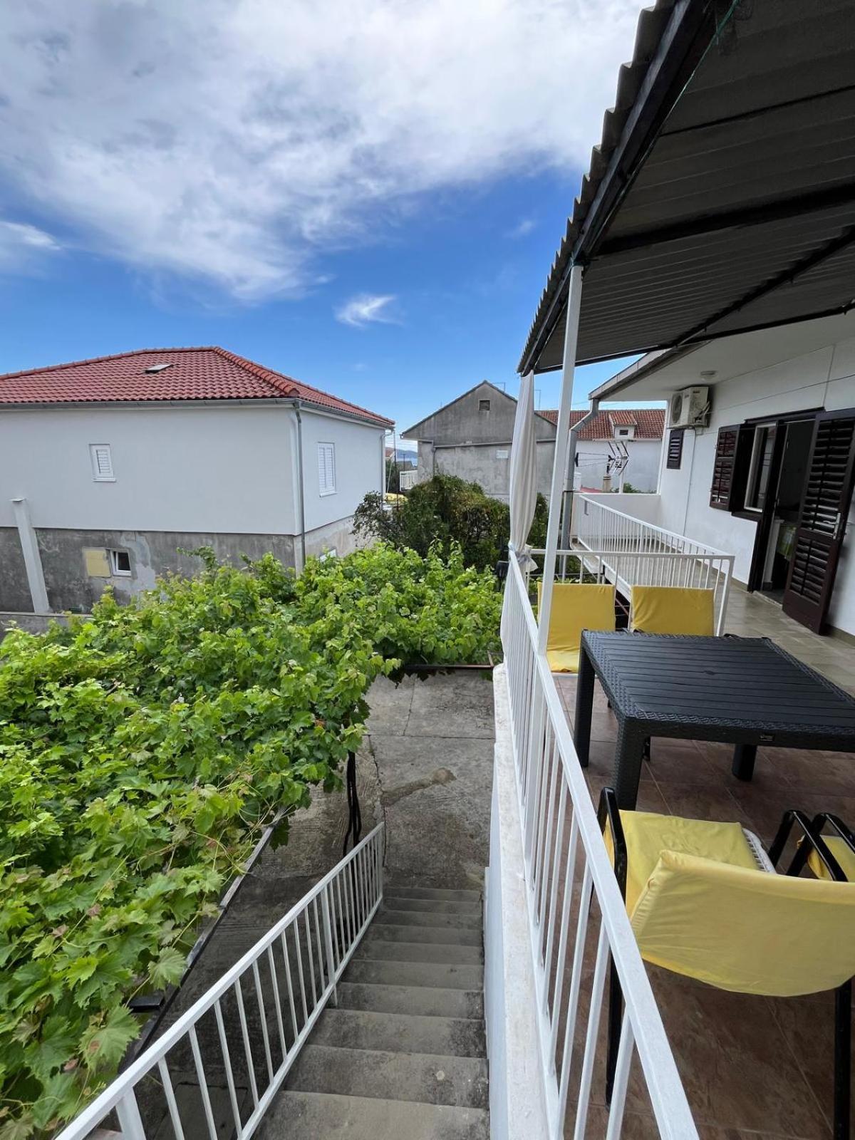 Apartmani Ana Juricev Vodice Extérieur photo